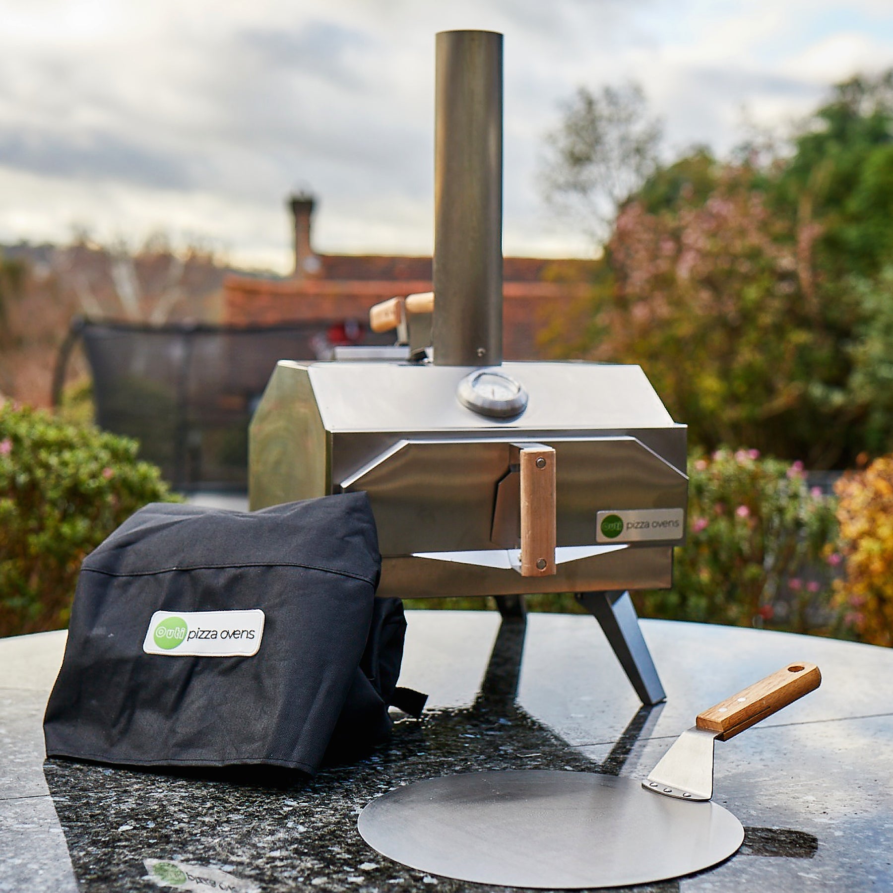 Outi Multi-Fuel Portable Pizza Oven Wood-fired oven pizza at